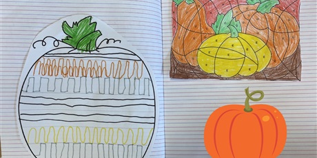 Powiększ grafikę: Dyniowe zadania w zeszycie uczniów kl.1b.