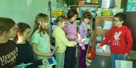 Powiększ grafikę: Dzień Kobiet w klasie 2a