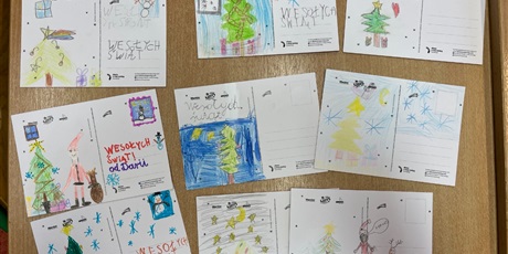 Powiększ grafikę: Gotowe kartki dzieci z kl.1b.