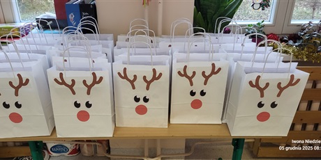 Powiększ grafikę: Prezenty od Św. Mikołaja w klasie 2a