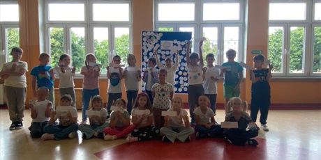 Powiększ grafikę: Dzień kropki w klasie 2a