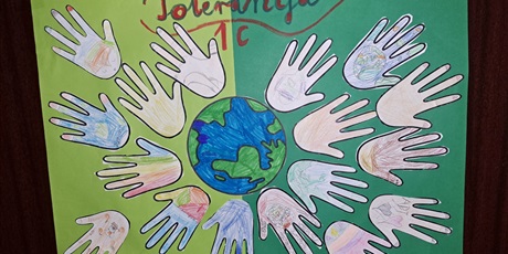 Powiększ grafikę: Plakat klasy 1c z napisem "Tolerancja".