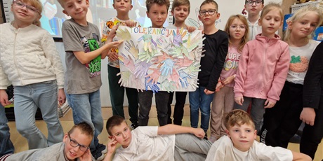 Powiększ grafikę: Klasa 3b podczas zajęć o tolerancji.