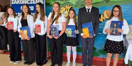 Powiększ grafikę: Wyróżnieni uczniowie