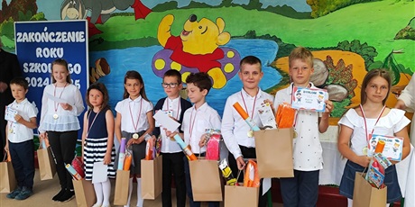 Powiększ grafikę: Wyróżnieni uczniowie