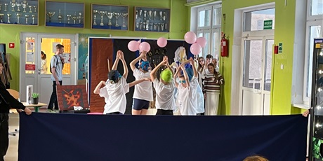 Powiększ grafikę: Występy uczniów naszej szkoły.